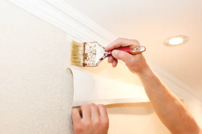 Pose de papier peint à Merlevenez — revêtements muraux et toiles de verre